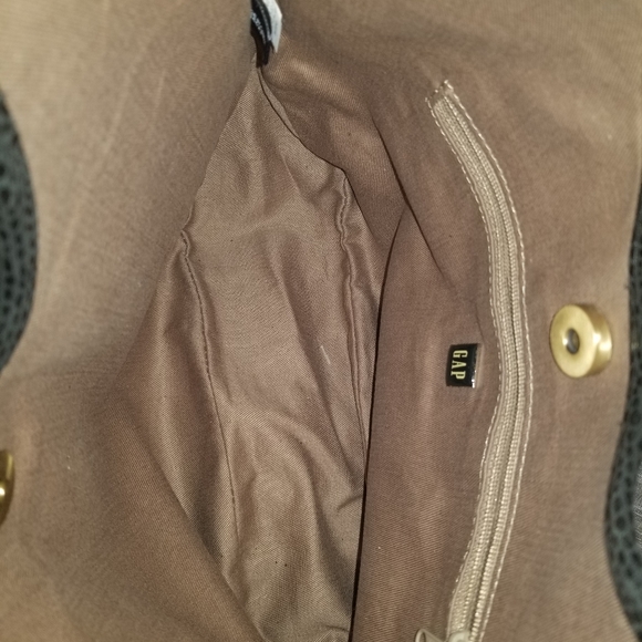 Gap - Picture 5 of 5